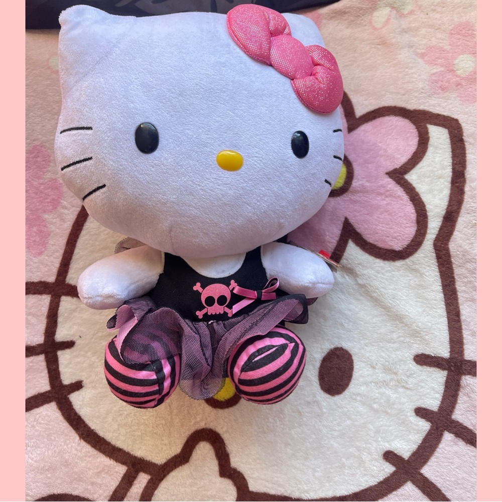 Hello kitty pop punk emo plushie doll